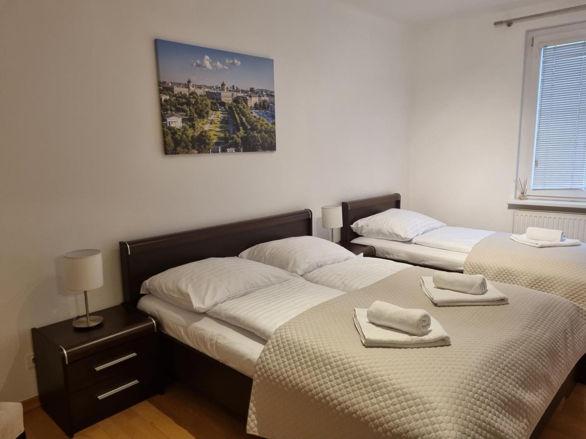 Prestige Vienna Apartment ภายนอก รูปภาพ