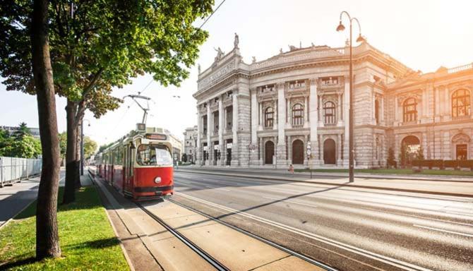Prestige Vienna Apartment ภายนอก รูปภาพ